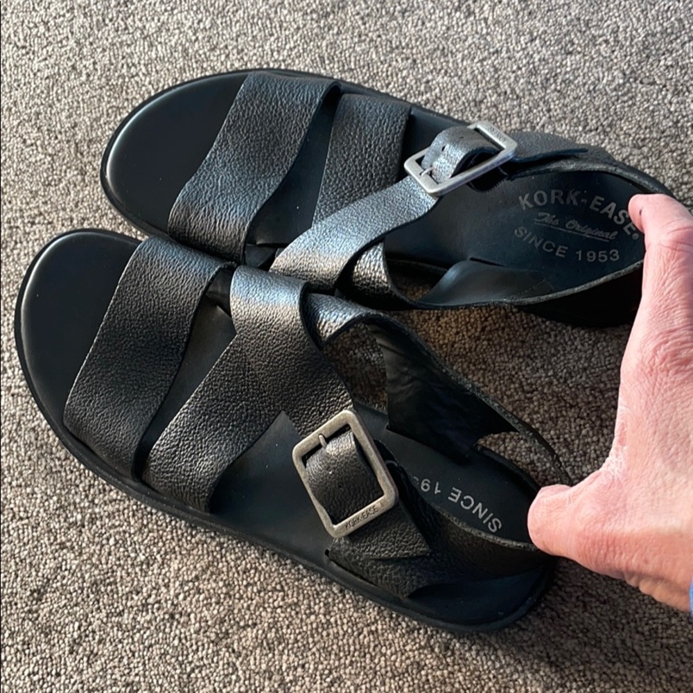 Kirk-Ease black flat sandals